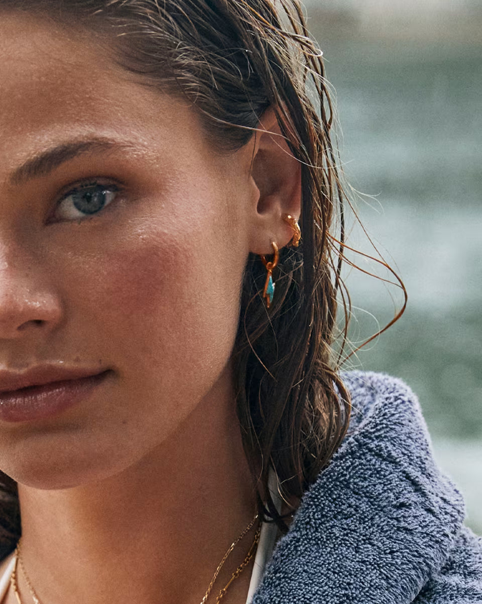 Sophee Huggie Earrings in 18k Gold Vermeil