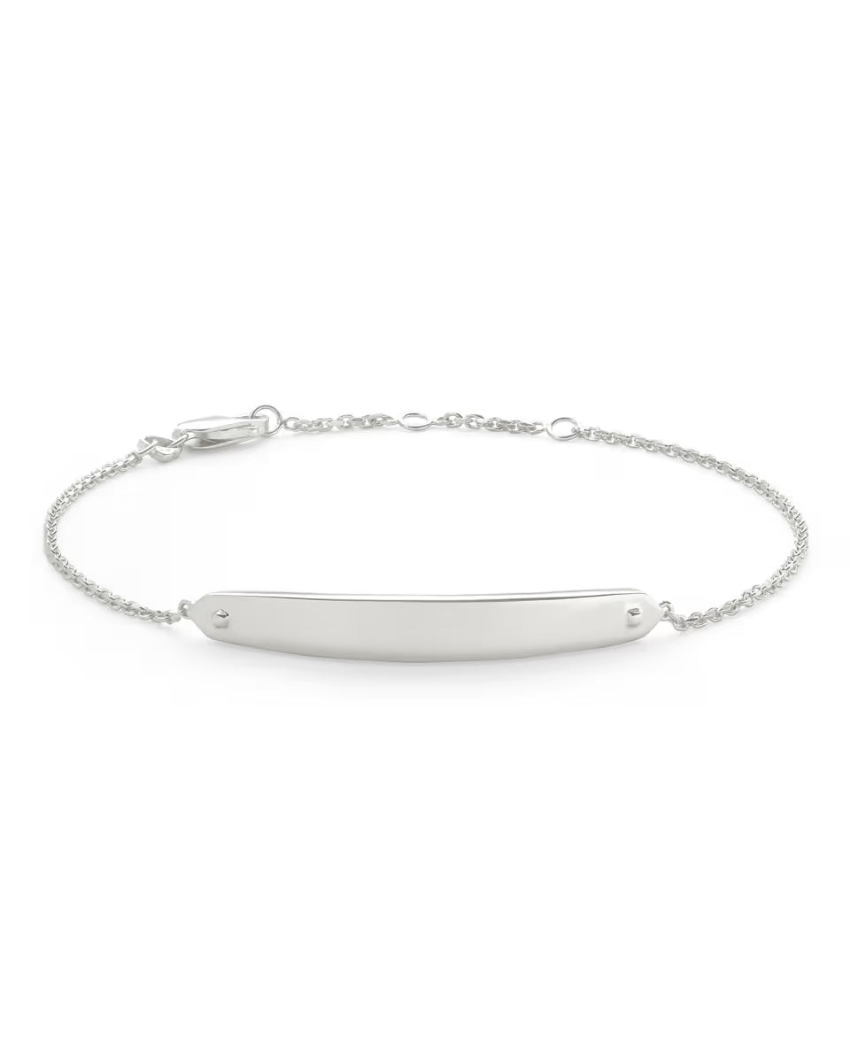 Mattie Bar Delicate Bracelet in 18k Gold Vermeil