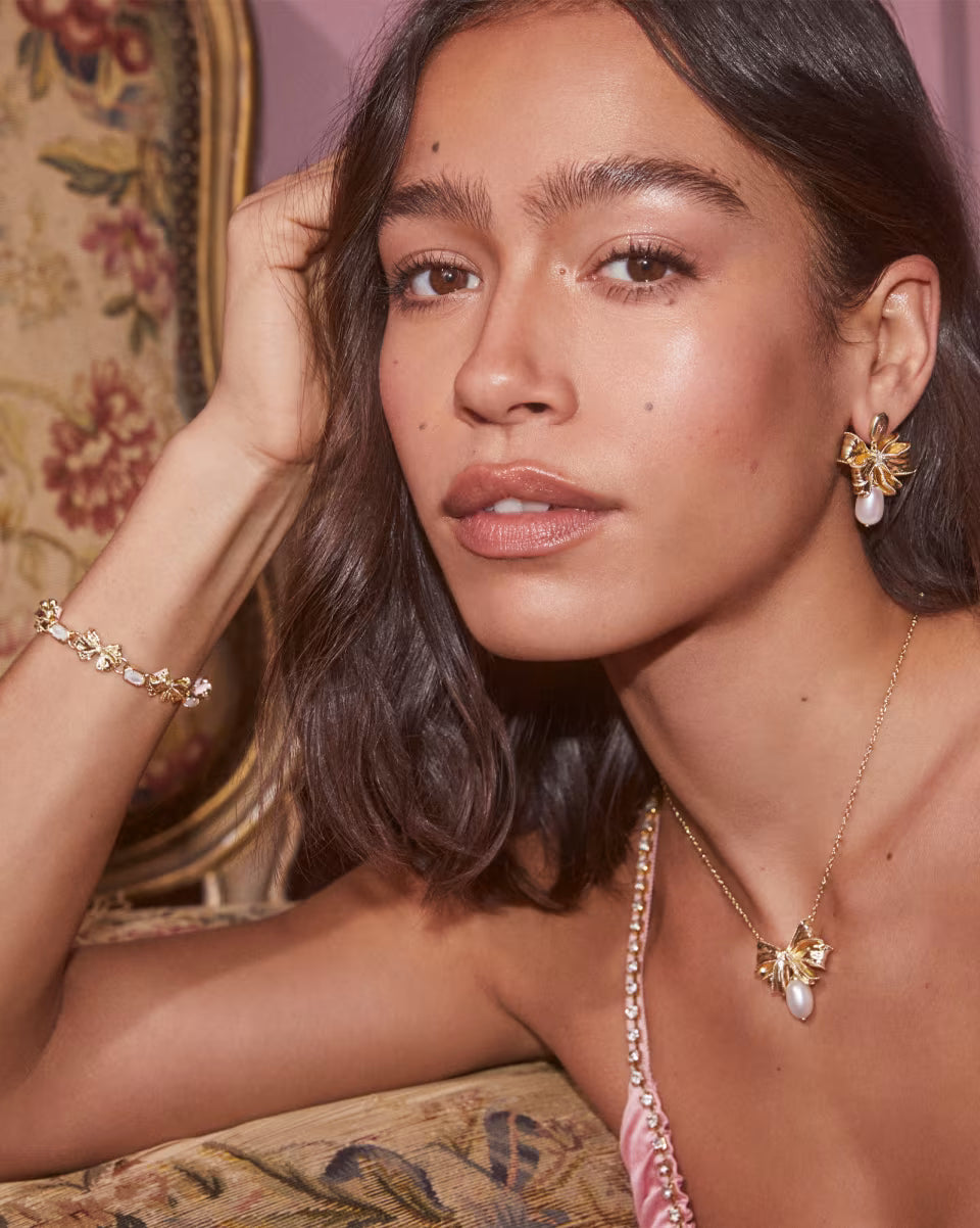 Kendra Scott x LoveShackFancy Pearl Bow Gold Necklace