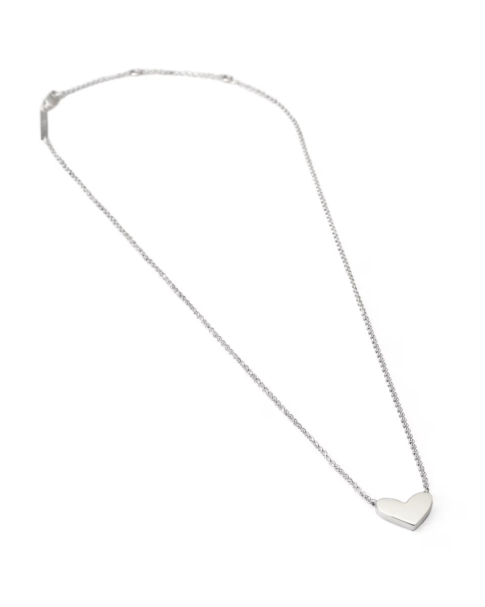 Ari Heart Pendant Necklace in 18k Gold Vermeil