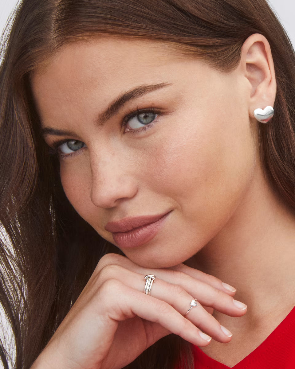 Jasmine Heart Stud Earrings in 18k Gold Vermeil