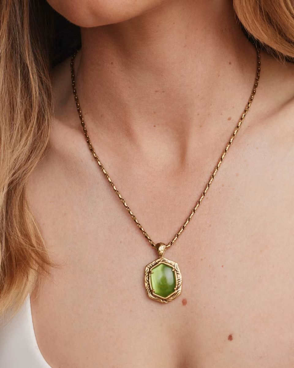 Tiger Striped Daphne Gold Small Long Pendant Necklace
