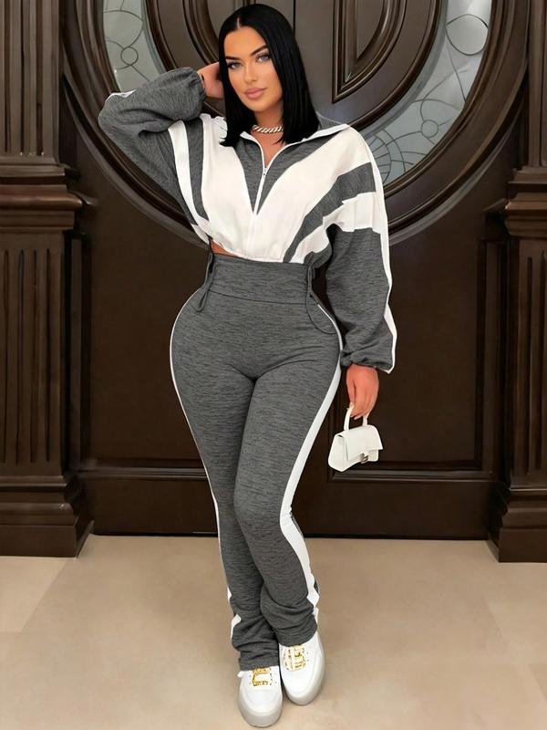Women's Casual Sweat Suit - Long Sleeve Hoodie & Sweatpants with Pockets, Geometric Pattern Knit Set