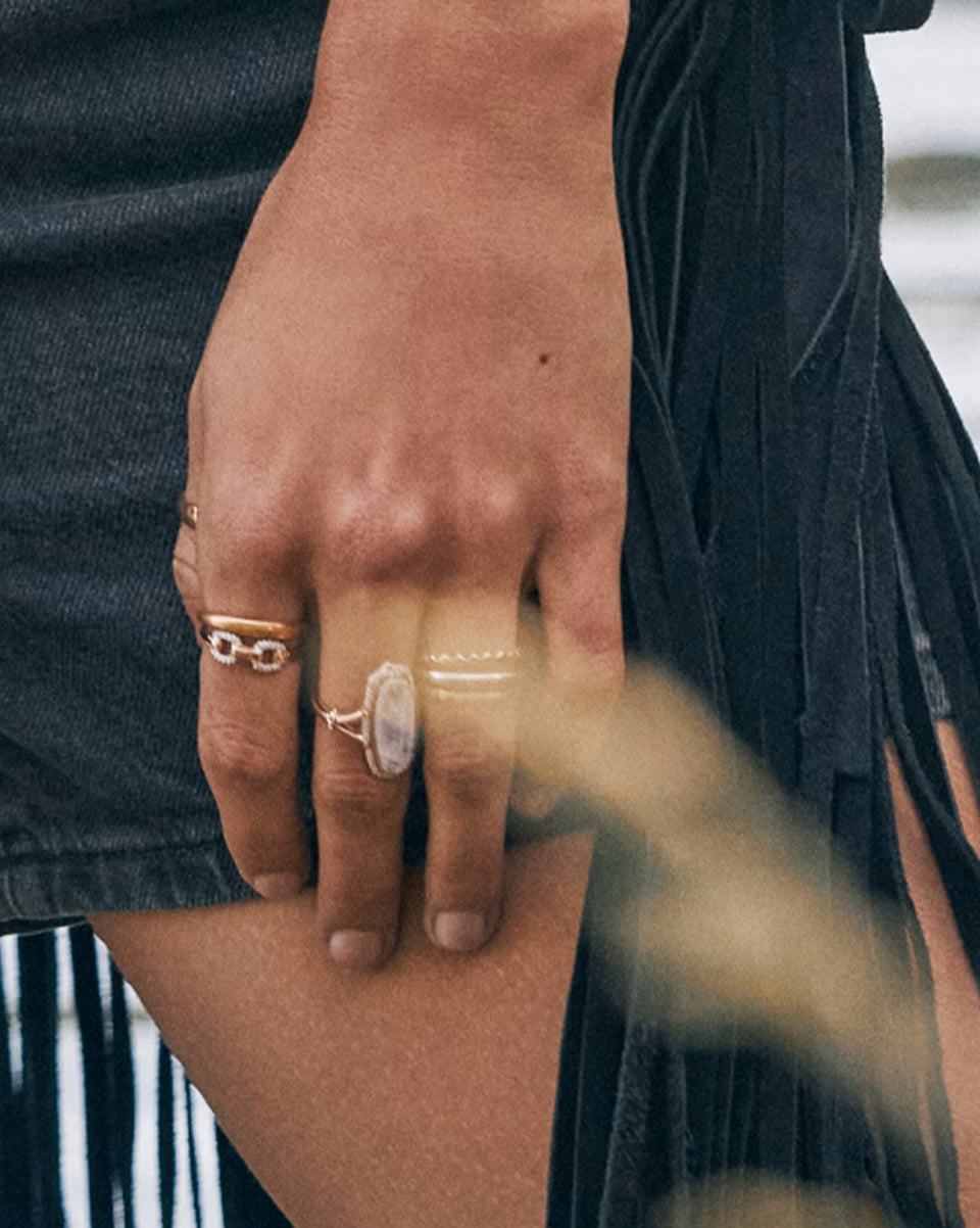 Beau 14k White Gold Band Ring