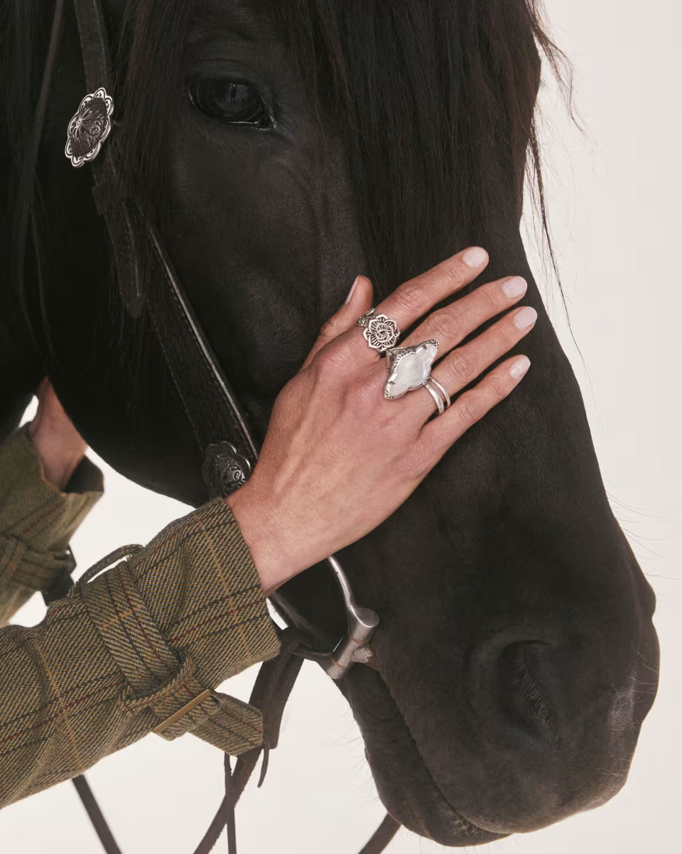 Abbie Vintage Silver Etch Frame Cocktail Ring