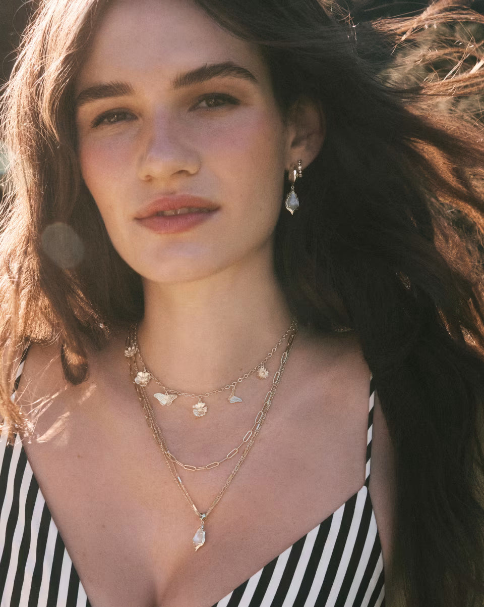 Adriana Scallop Frame Gold Huggie Earrings