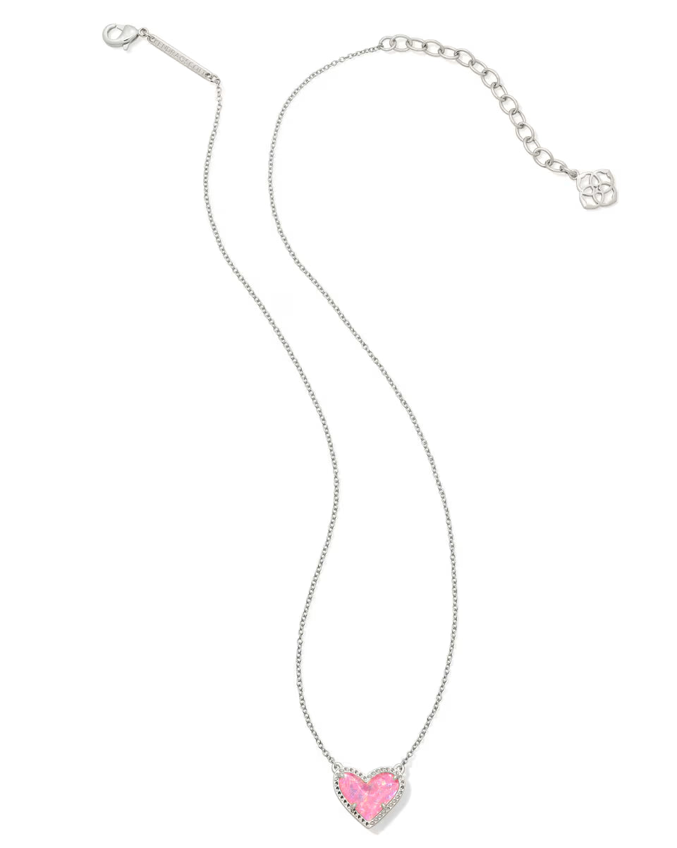 Ari Heart Silver Pendant Necklace in Ivory Mother-of-Pearl