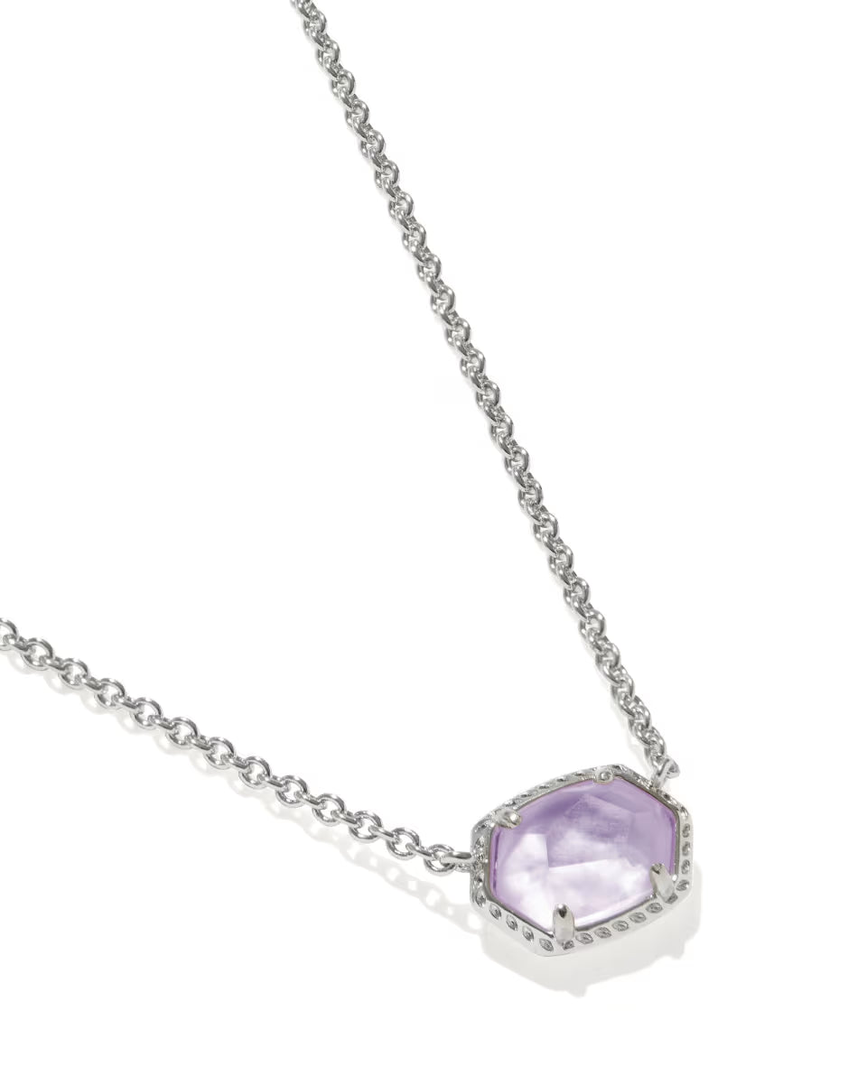 Daphne Gold Frame Short Pendant Necklace