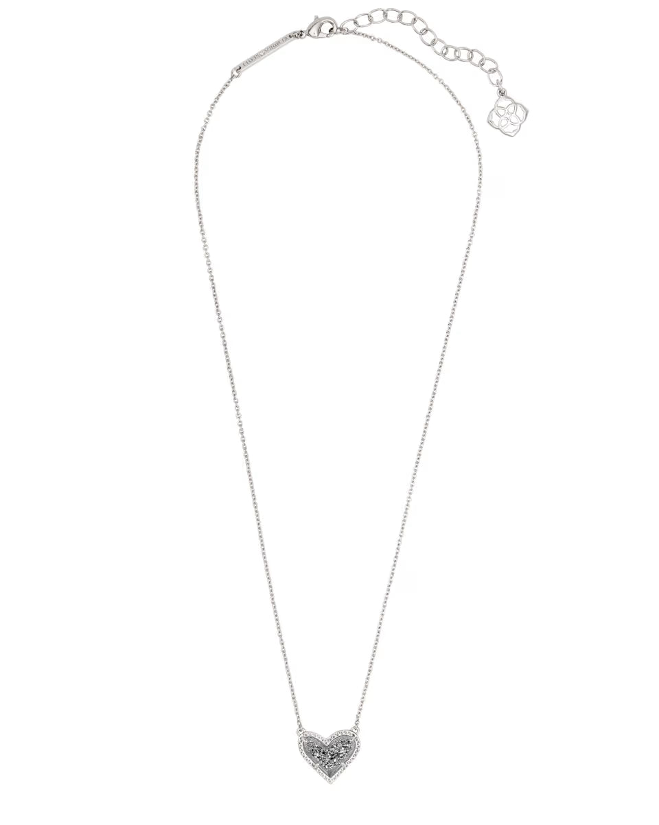Ari Heart Silver Pendant Necklace in Ivory Mother-of-Pearl