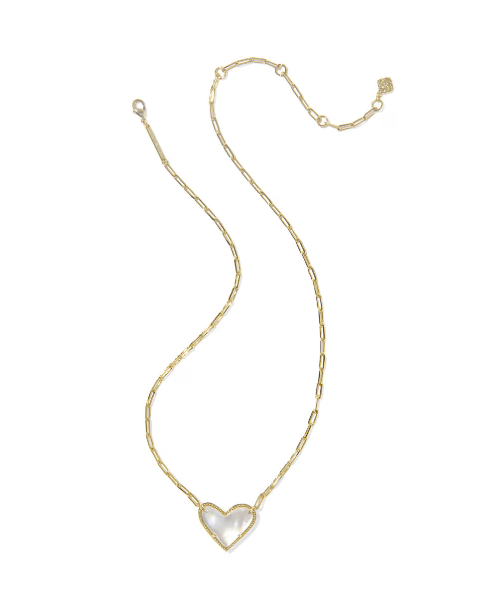 Ari Heart Statement Gold Short Pendant Necklace