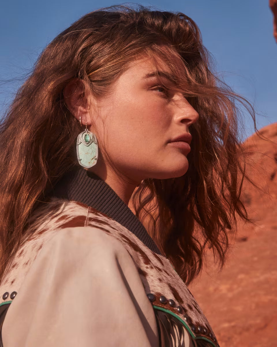 Sophee Huggie Earrings in 18k Gold Vermeil