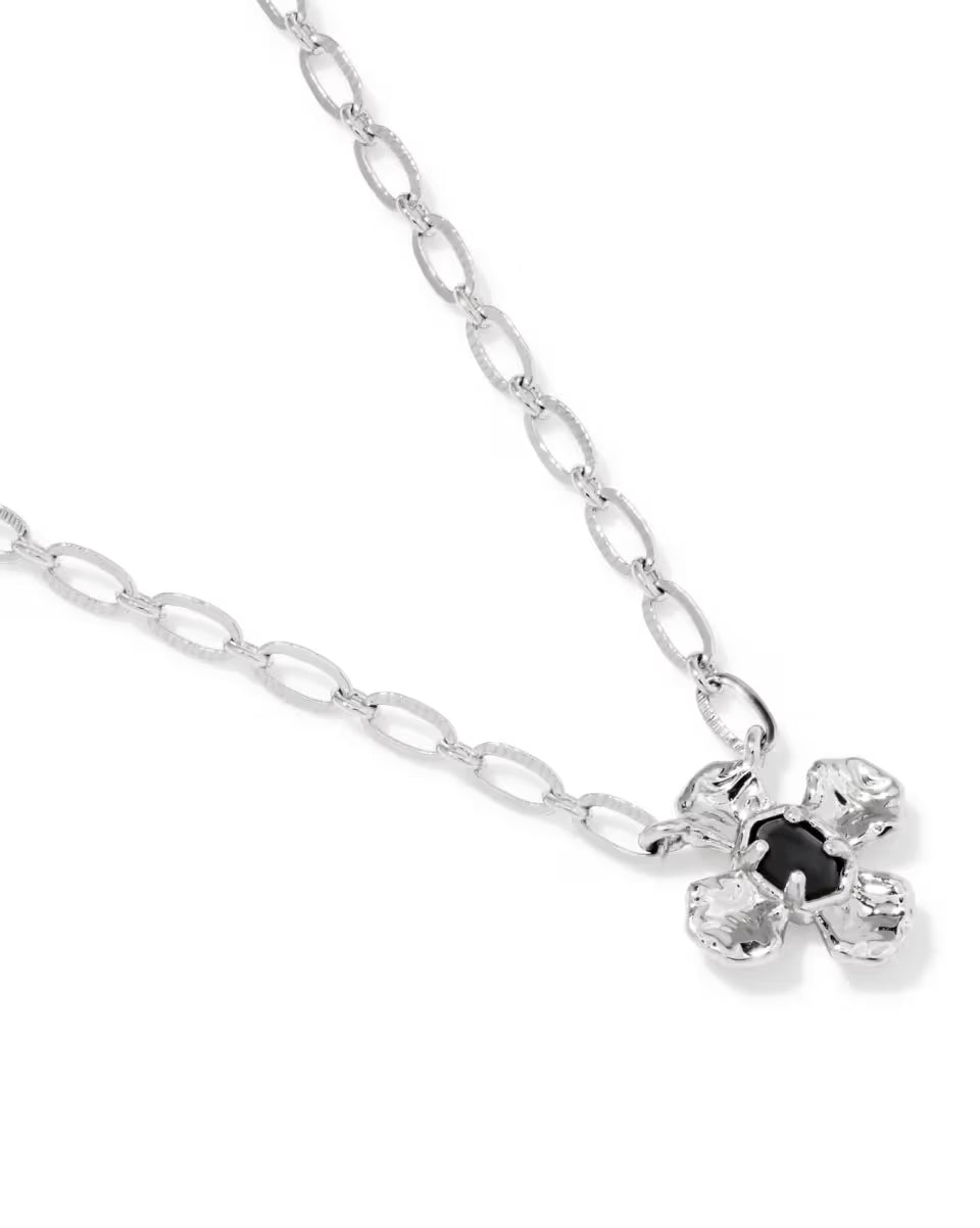 Leanne Gold Short Pendant Necklace