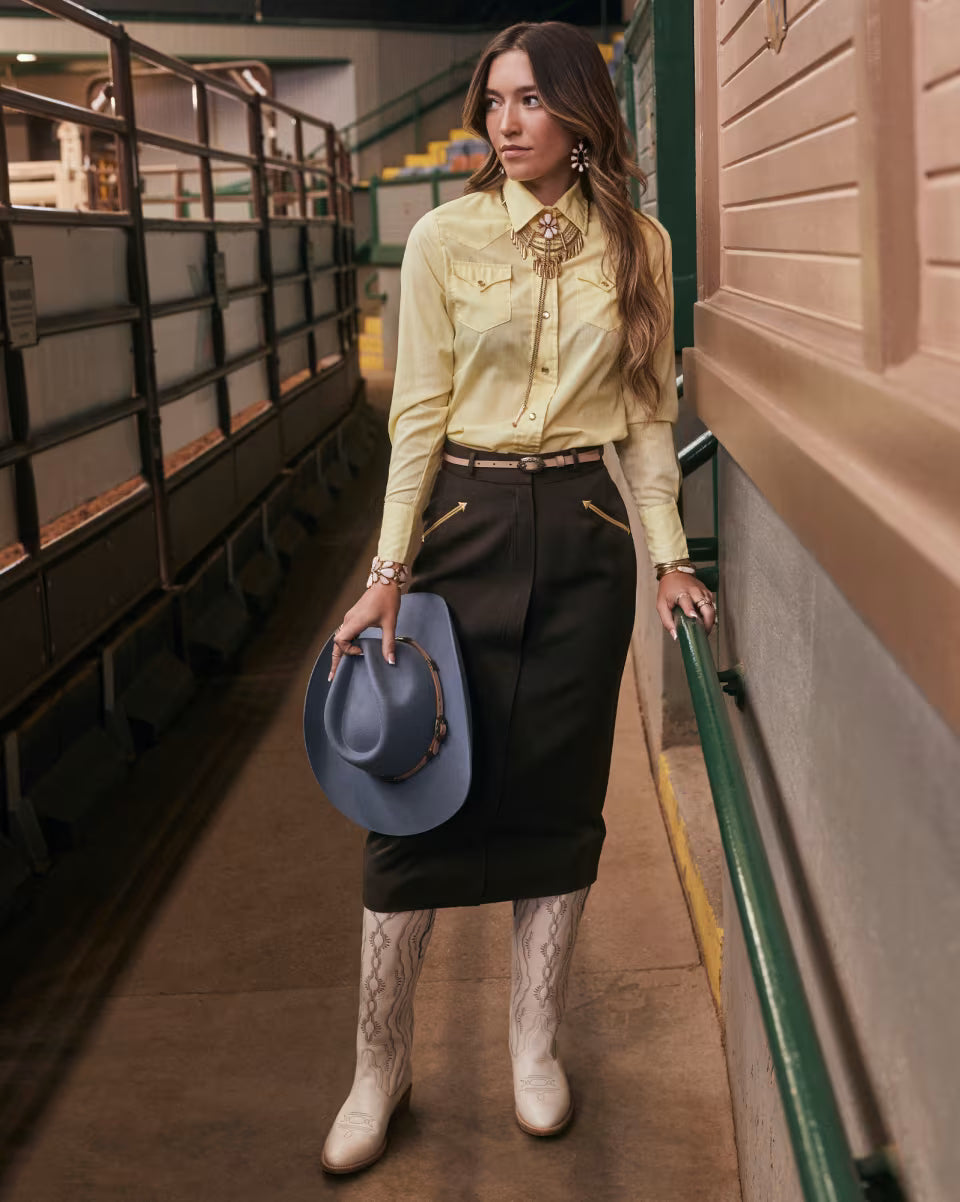 Concho Thin Belt in Taupe Leather