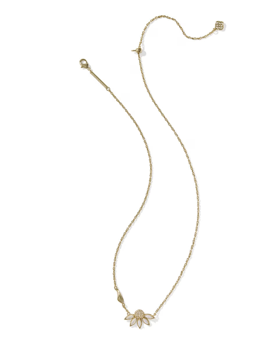 Anya Flower Gold Short Pendant Necklace