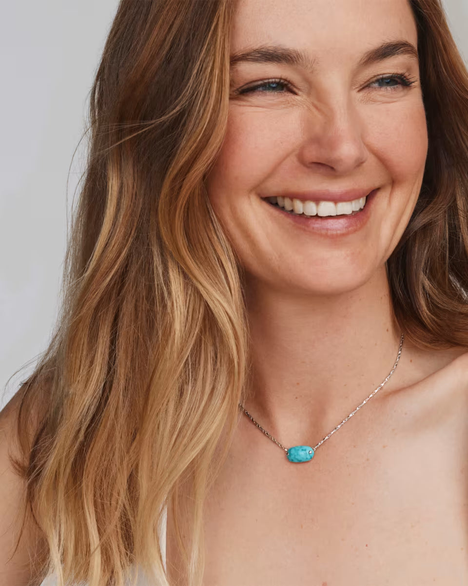 Elisa Riveted Gold Short Pendant Necklace