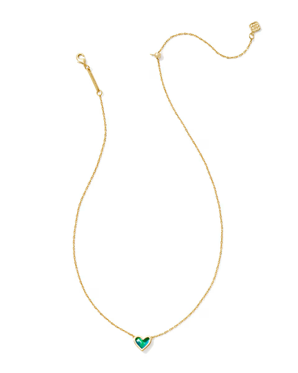 Framed Ari Heart Gold Short Pendant Necklace in Light Pink Drusy
