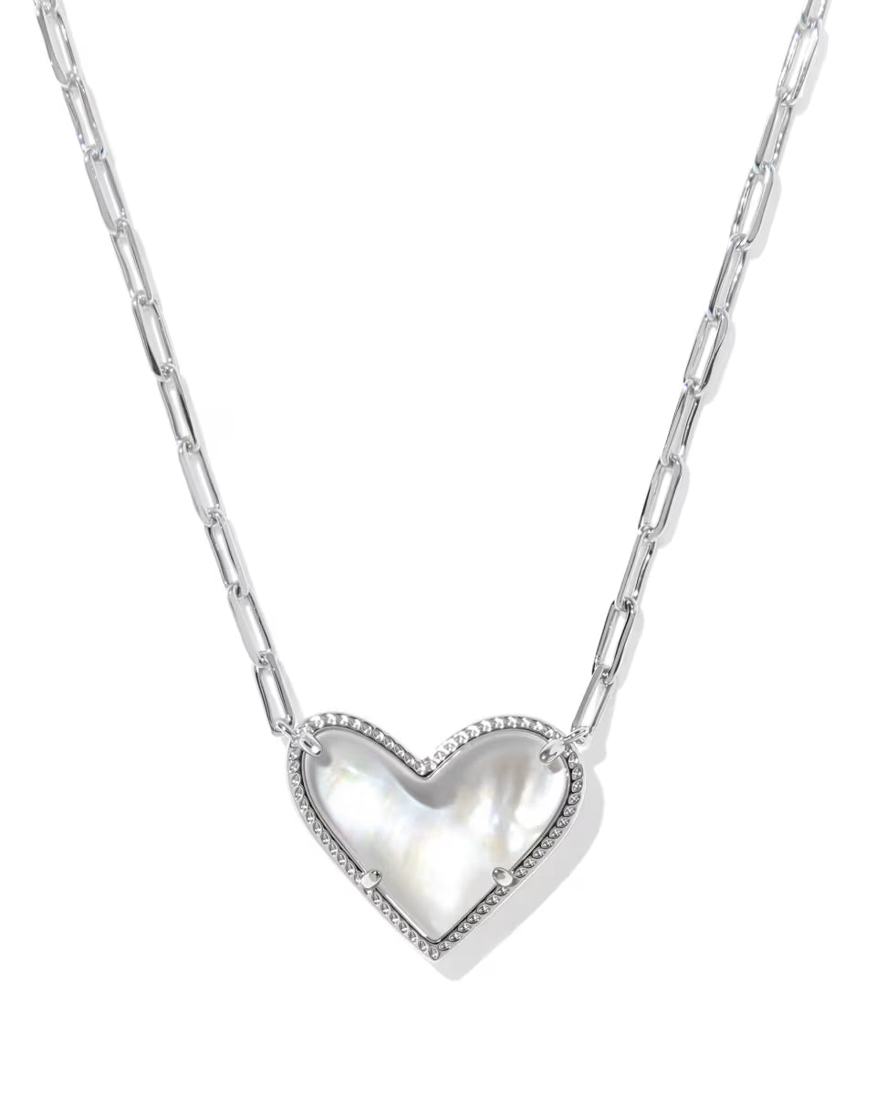 Ari Heart Statement Gold Short Pendant Necklace