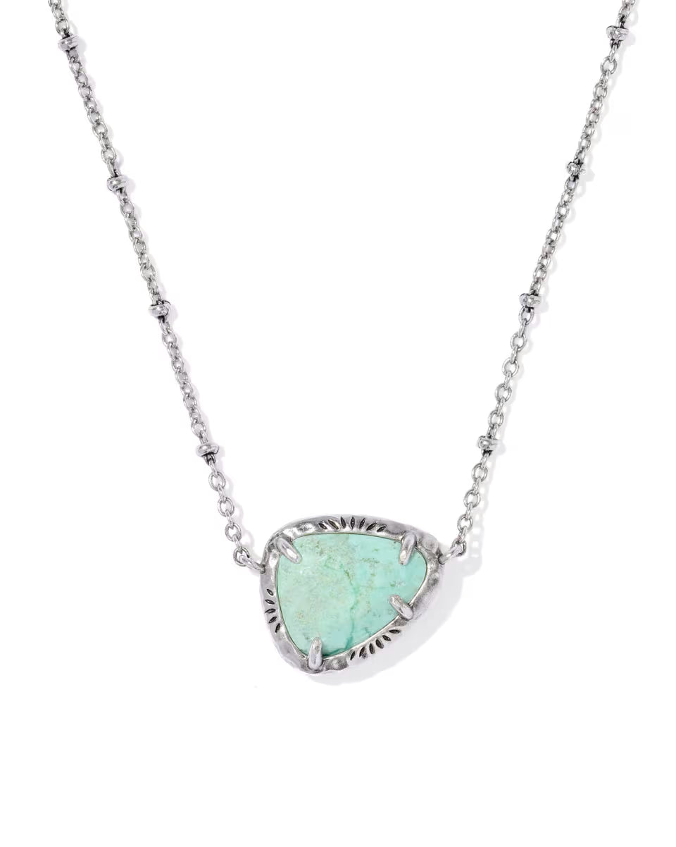 Jamie Etch Frame Vintage Silver Short Pendant Necklace